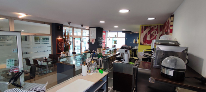 Nel centro di Istrana, proponiamo in vendita un bar moderno e luminoso, situato in una posizione ...