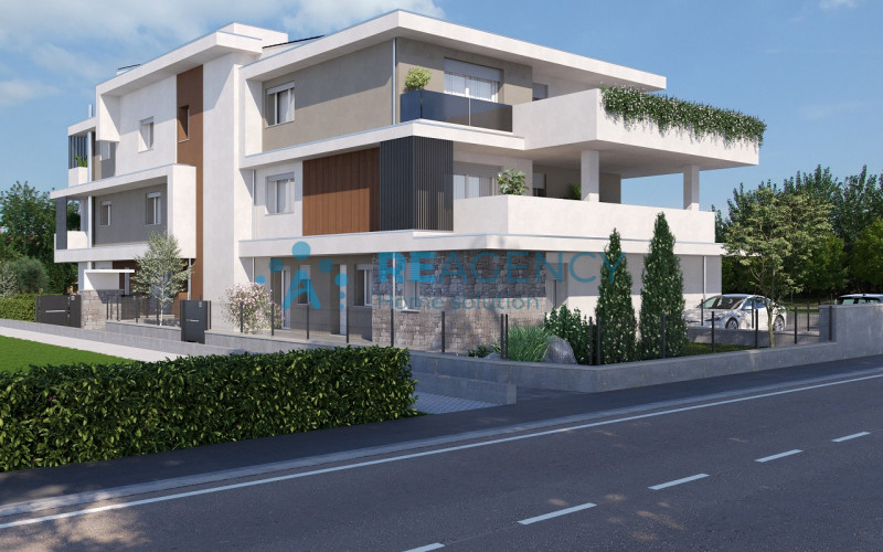 Scopri l'opportunità di vivere in un appartamento quadrilocale esclusivo, situato a Thiene in loc...