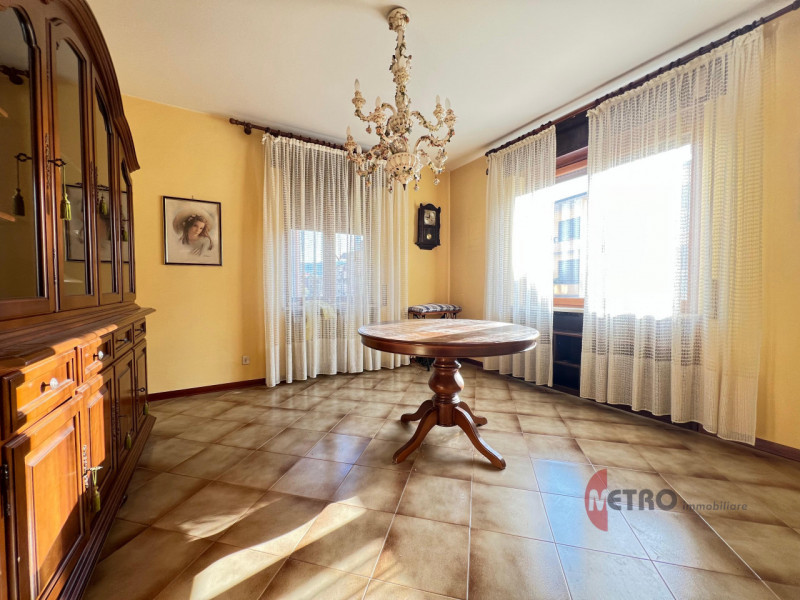 APPARTAMENTO TRILOCALE IN VENDITA – VALDAGNO (VI), VIA CESARE BECCARIA
Luminoso, arredato, con ca...