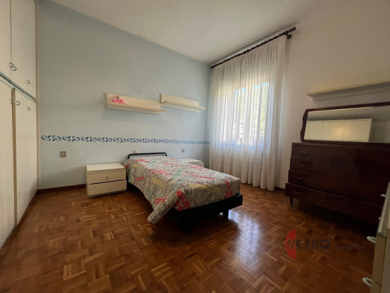 APPARTAMENTO TRILOCALE IN VENDITA – VALDAGNO (VI), VIA CESARE BECCARIA
Luminoso, arredato, con ca...