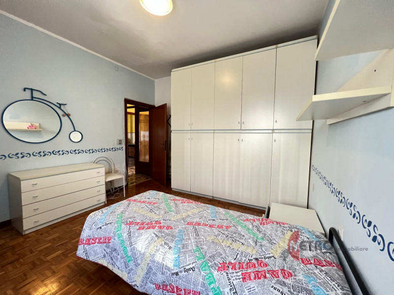 APPARTAMENTO TRILOCALE IN VENDITA – VALDAGNO (VI), VIA CESARE BECCARIA
Luminoso, arredato, con ca...