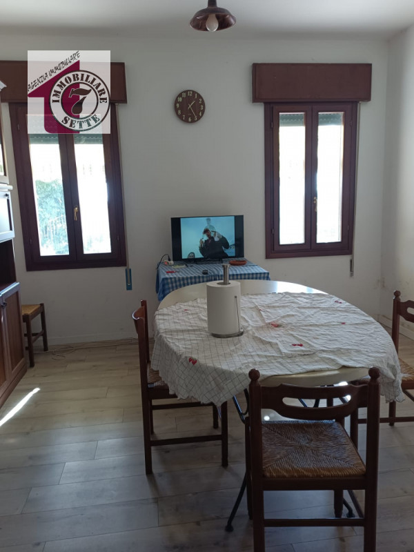 Vendesi VILLAFRANCA PADOVANA zona RONCHI appartamento al piano terra su bifamiliare in orizzontal...