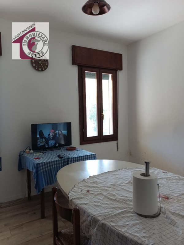 Vendesi VILLAFRANCA PADOVANA zona RONCHI appartamento al piano terra su bifamiliare in orizzontal...