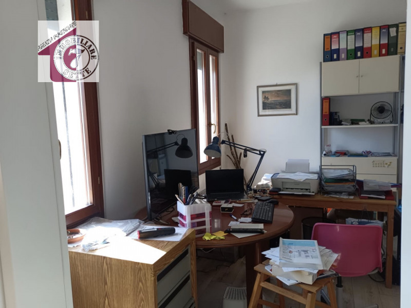 Vendesi VILLAFRANCA PADOVANA zona RONCHI appartamento al piano terra su bifamiliare in orizzontal...