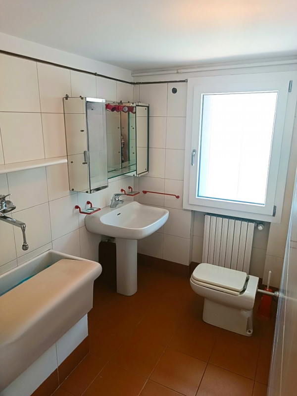 PALUELLO. Al confine con Dolo - Casa singola Euro 415.000. Classe energetica A2 con fotovoltaico ...