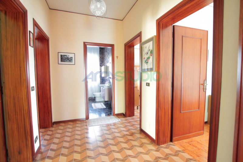 QUINTO VICENTINO:
Stai cercando una casa indipendente in zona centrale e vuoi che i tuoi figli si...