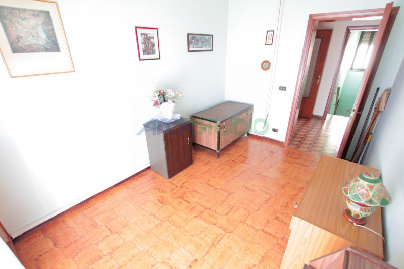 QUINTO VICENTINO:
Stai cercando una casa indipendente in zona centrale e vuoi che i tuoi figli si...