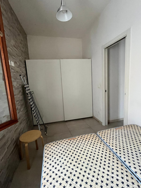 A DUE PASSI DA PORTA PORTELLO PROPONIAMO IN LOCAZIONE UN BILOCALE RISTRUTTURATO ED ARREDATO. 
COM...