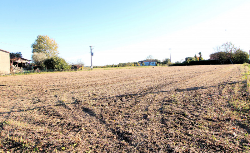PERNUMIA: in località di Maseralino fabbricato di campagna inagibile con annesso ricovero attrezz...