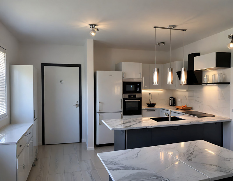 (Per INFO Fabrizio 333 7743912) In zona Ghirada, a poco meno di 2 km dal centro storico, in un co...