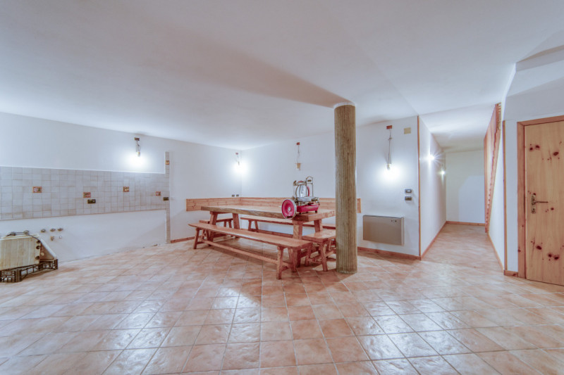 Se stai cercando la comodità delle scuole e uno spazio indipendente per te e la tua famiglia, abb...