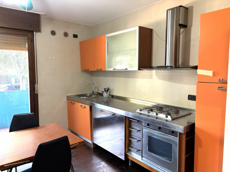 APPARTAMENTO IN LOCAZIONE !!!, COMODISSIMO, AL PIANO PRIMO CON ASCENSORE E GIARDINO CONDOMINIALE ...