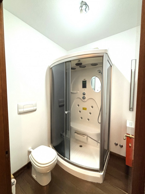 APPARTAMENTO IN LOCAZIONE !!!, COMODISSIMO, AL PIANO PRIMO CON ASCENSORE E GIARDINO CONDOMINIALE ...