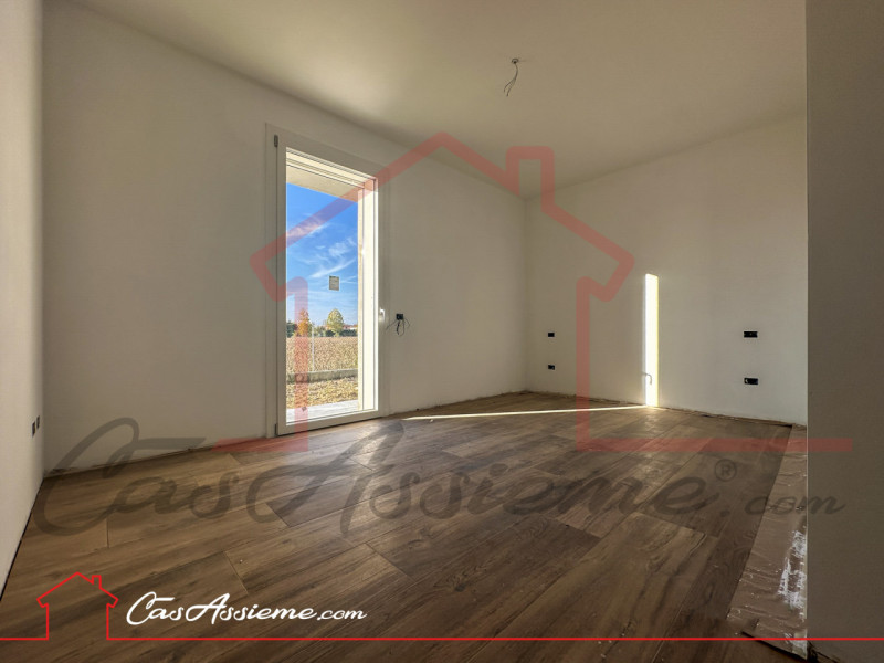 Rif. AH022
CHIAVI IN MANO - PIANO PRIMO € 238.000,00 // PIANO SECONDO € 245.000,00
In posizione l...