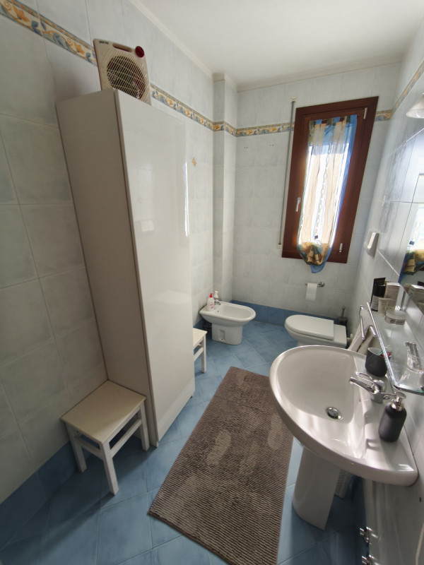 Scopri un'opportunità unica nel cuore di Saccolongo! Proponiamo in vendita un esclusivo appartame...