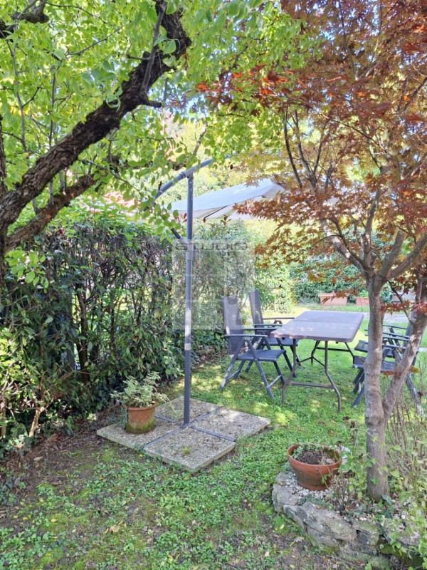 Proponiamo, in centro a Loreggia, appartamento al PIANO TERRA CON GIARDINO.

In contesto UNICO di...