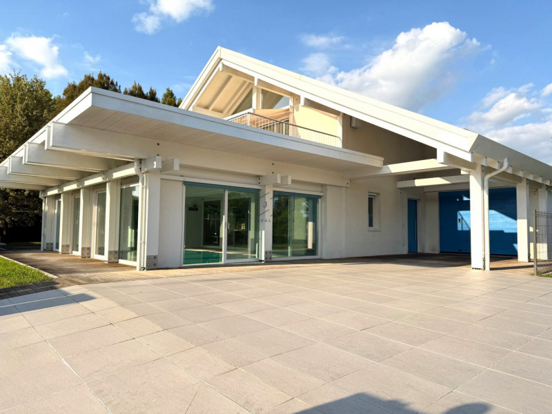 SALGAREDA - (TV)
VILLA SINGOLA CON PISCINA
Tra Salgareda e Ponte di Piave nasce questa splendida ...