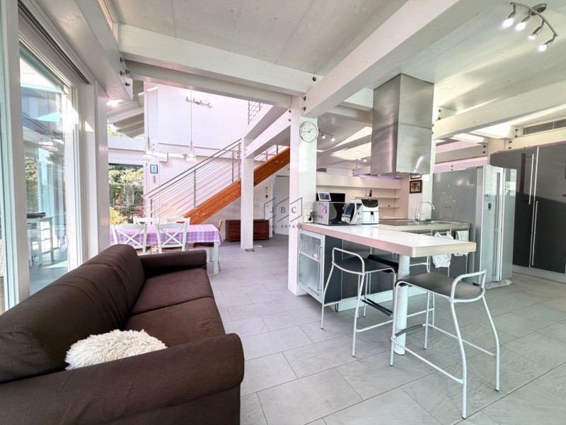 SALGAREDA - (TV)
VILLA SINGOLA CON PISCINA
Tra Salgareda e Ponte di Piave nasce questa splendida ...