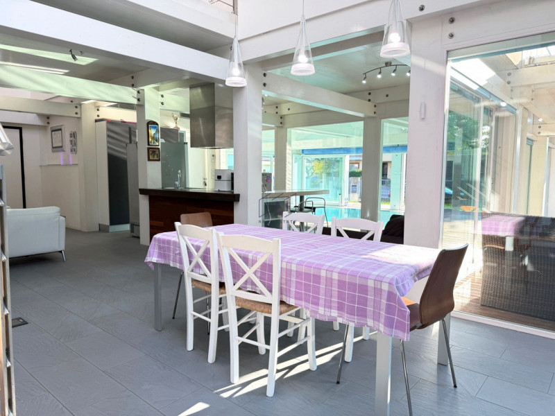 SALGAREDA - (TV)
VILLA SINGOLA CON PISCINA
Tra Salgareda e Ponte di Piave nasce questa splendida ...