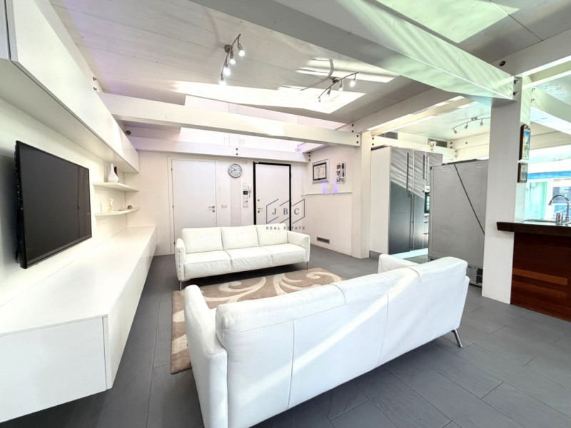 SALGAREDA - (TV)
VILLA SINGOLA CON PISCINA
Tra Salgareda e Ponte di Piave nasce questa splendida ...