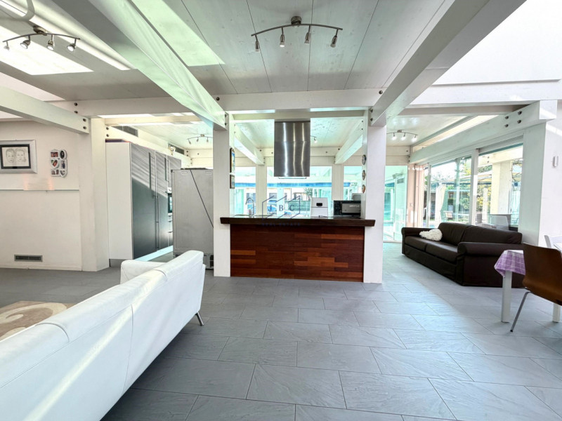 SALGAREDA - (TV)
VILLA SINGOLA CON PISCINA
Tra Salgareda e Ponte di Piave nasce questa splendida ...