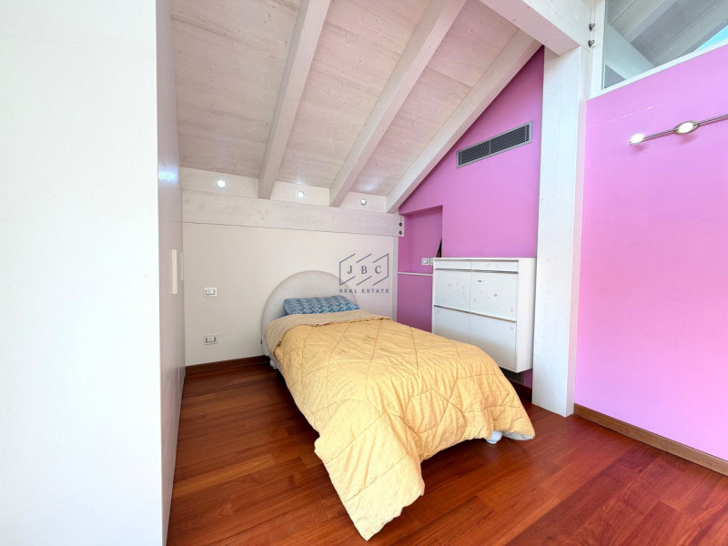 SALGAREDA - (TV)
VILLA SINGOLA CON PISCINA
Tra Salgareda e Ponte di Piave nasce questa splendida ...