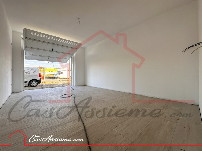 Rif. AH023
CHIAVI IN MANO - PIANO PRIMO € 165.000,00 // PIANO SECONDO € 170.000,00
A pochi passi ...