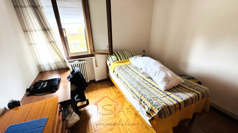 Padova – zona FORCELLINI

DISPONIBILE DAL 15 NOVEMBRE
Affittasi stanza singola arredata con letto...