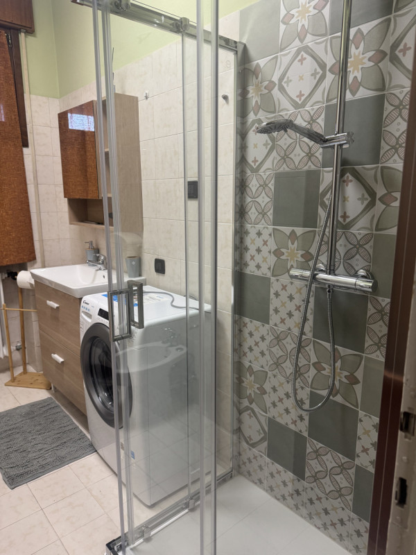 Padova – zona FORCELLINI

Affittasi stanza singola arredata con letto singolo, scrivania, sedia e...