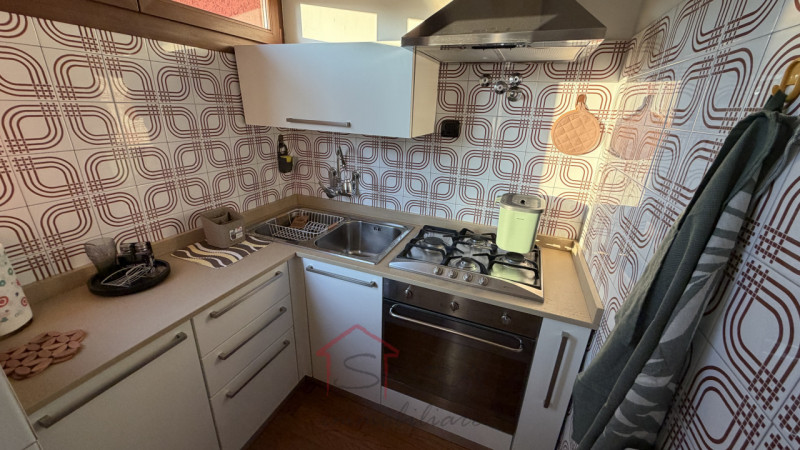 Padova – zona FORCELLINI

Affittasi camera doppia con due letti singoli, scrivania, sedie e armad...