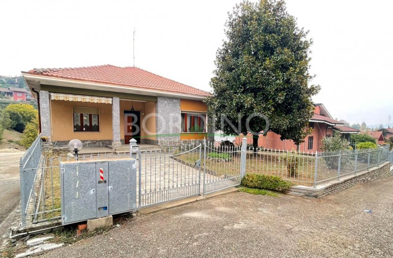 Ville e Villette in Vendita a Castagnito