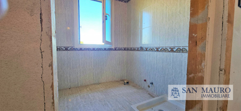 NANTO: in contesto di recente ristrutturazione appartamento da ultimare al primo ed ultimo piano ...