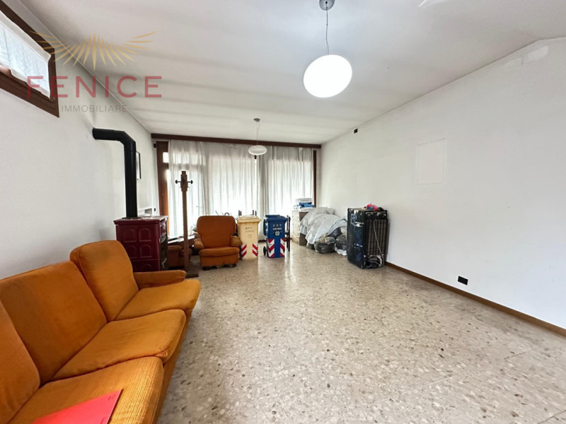 La casa giusta per dare forma ai tuoi sogni, nel cuore di Falzè di Trevignano

In una delle zone ...