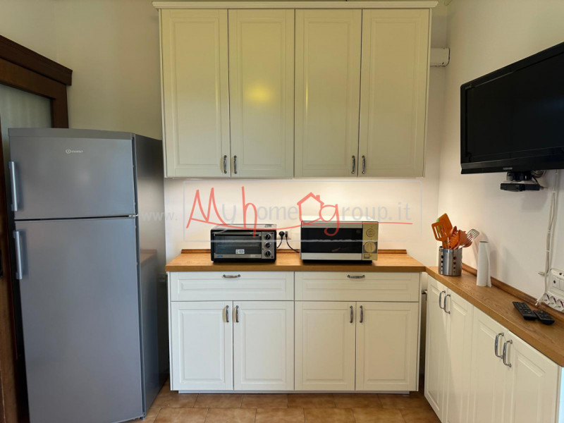 CADONEGHE: Appartamento al secondo piano completamente arredato a nuovo, composto di ingresso, so...