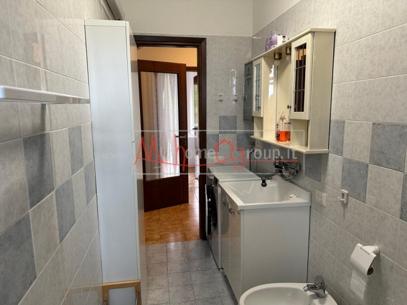 CADONEGHE: Appartamento al secondo piano completamente arredato a nuovo, composto di ingresso, so...