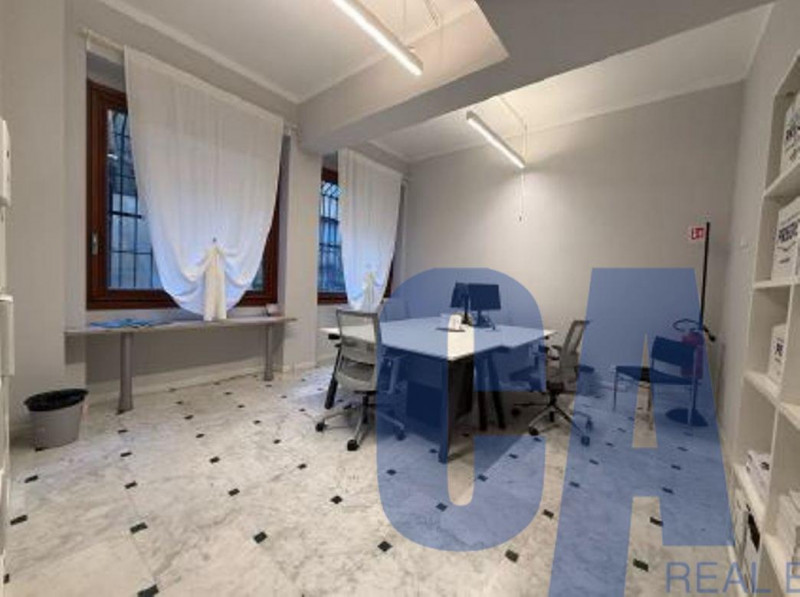 Magazzino in Affitto