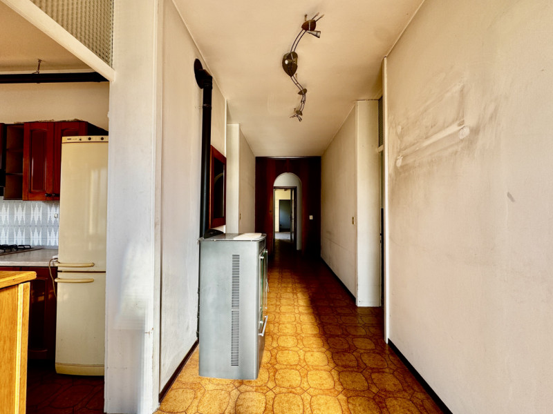 VISITE SOSPESE PER TRATTATIVA IN CORSO

Marano Vicentino - Tricamere al piano terra con giardino ...