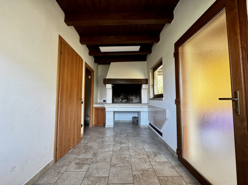 VISITE SOSPESE PER TRATTATIVA IN CORSO

Marano Vicentino - Tricamere al piano terra con giardino ...