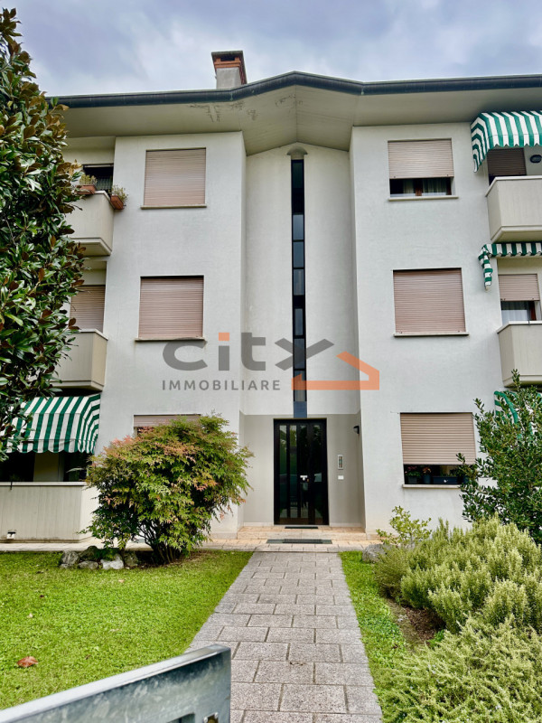 Romano d'Ezzelino - in zona tranquilla e ben servita, proponiamo in vendita MINI APPARTAMENTO COM...