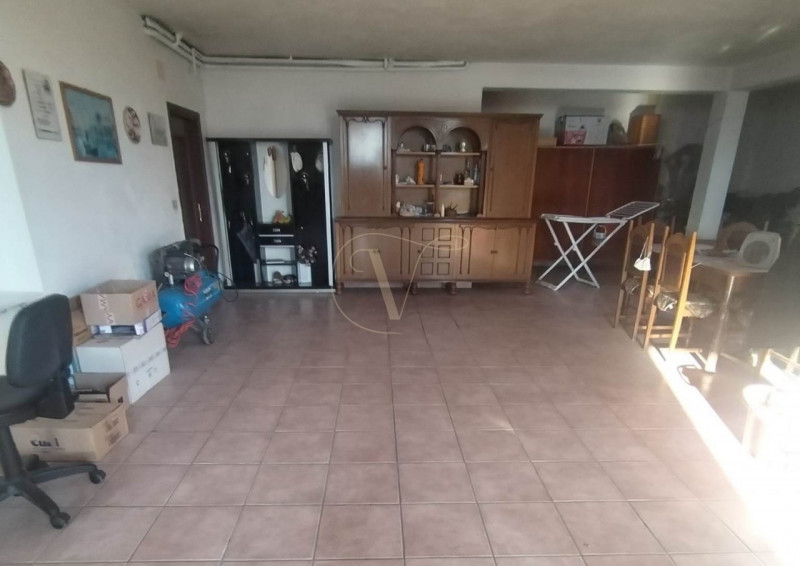 SOSSANO: Scoprite questa CASA SINGOLA di grandi dimensioni, situata su un lotto generoso di circa...