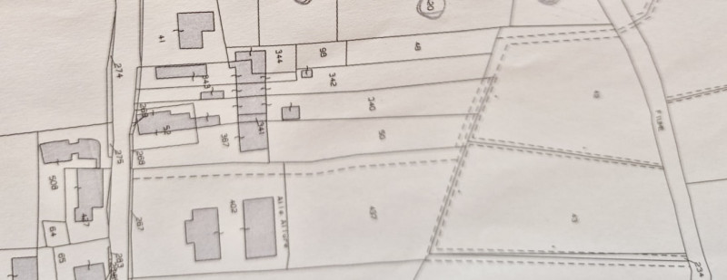 (Per INFO 3316190143) A Badoere proponiamo in vendita un rustico agricolo di 210 mq, circa 1008 m...