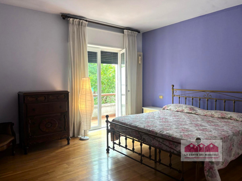 CREAZZO: SPLENDIDA CASA SINGOLA IN ZONA CENTRALE IDEALE PER CHI DESIDERA VIVERE IN UN CONTESTO TR...