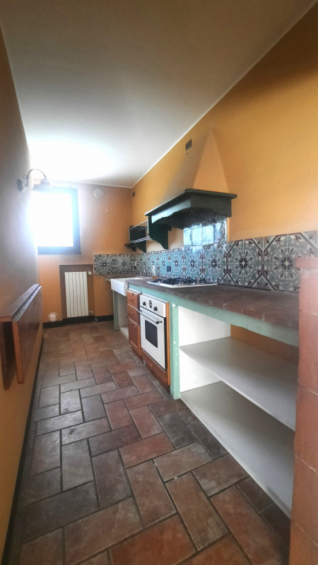 Porzione di Bifamiliare in centro a Mestrino
In una tranquilla via residenziale a pochi passi dal...