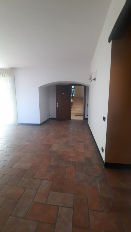 Porzione di Bifamiliare in centro a Mestrino
In una tranquilla via residenziale a pochi passi dal...