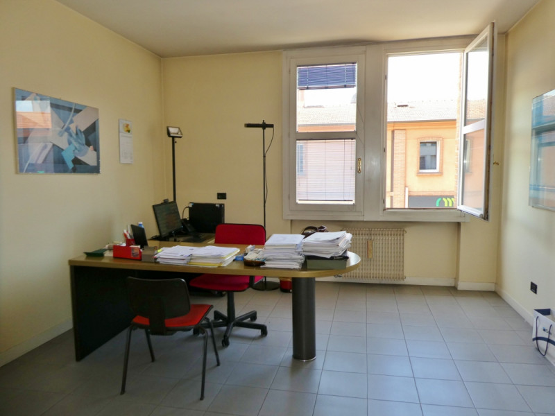 UFFICIO VENDESI A VICENZA OVEST, QUARTIERE SANTA BERTILLA - Rif. 8298
Comodissimo al  centro citt...