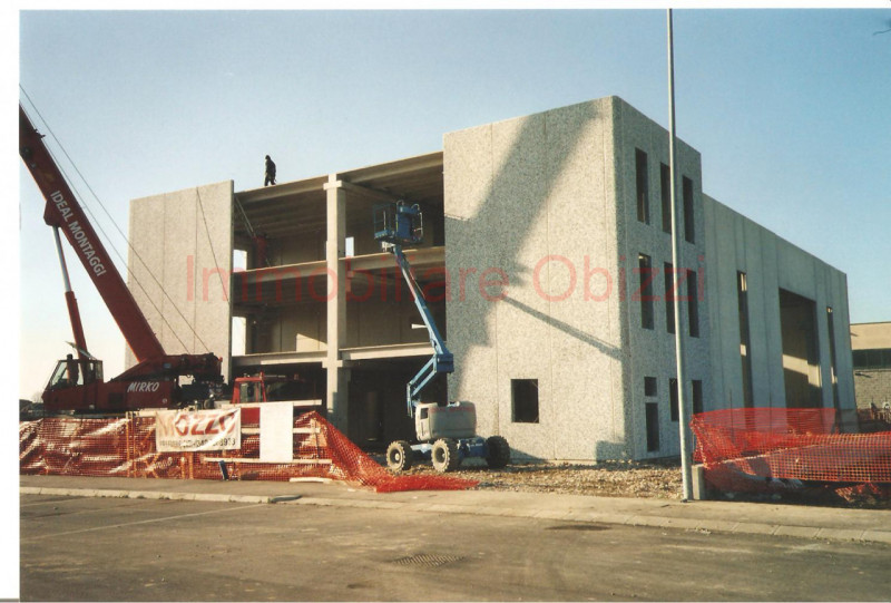 PADOVA - VIA NONA STRADA TERRENO EDIFICABILE PER CAPANNONE

Terreno edificabile di 5000 mq con po...