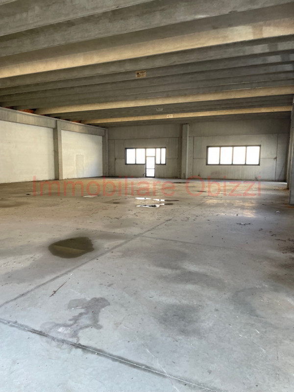 PADOVA - VIA NONA STRADA TERRENO EDIFICABILE PER CAPANNONE

Terreno edificabile di 5000 mq con po...