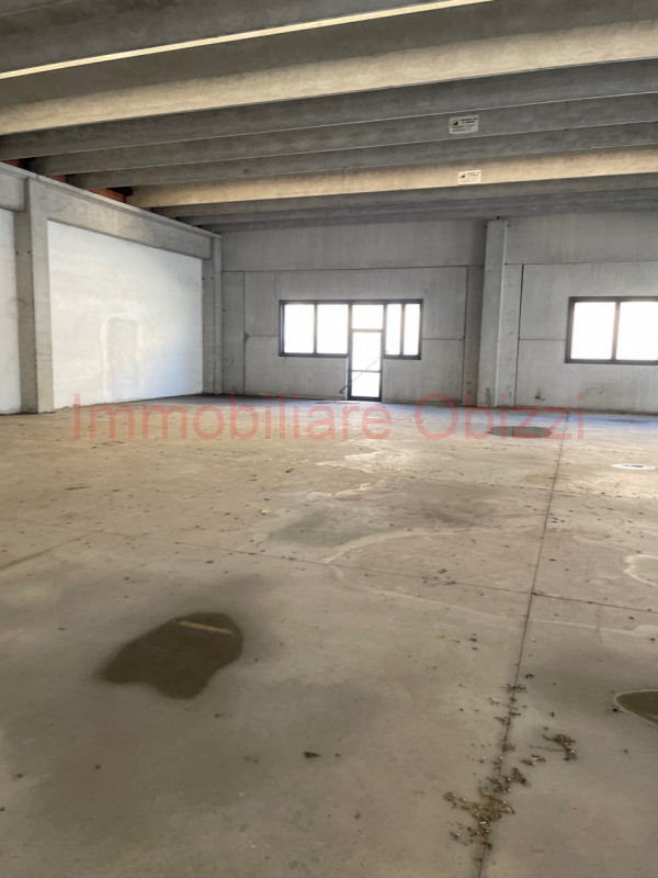 PADOVA - VIA NONA STRADA TERRENO EDIFICABILE PER CAPANNONE

Terreno edificabile di 5000 mq con po...