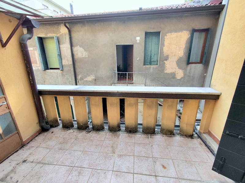 SPAZIOSO 1 CAMERA IN PIENO CENTRO €.232.000 - rif.RPCS299

Ti proponiamo un'ottima opportunità: u...