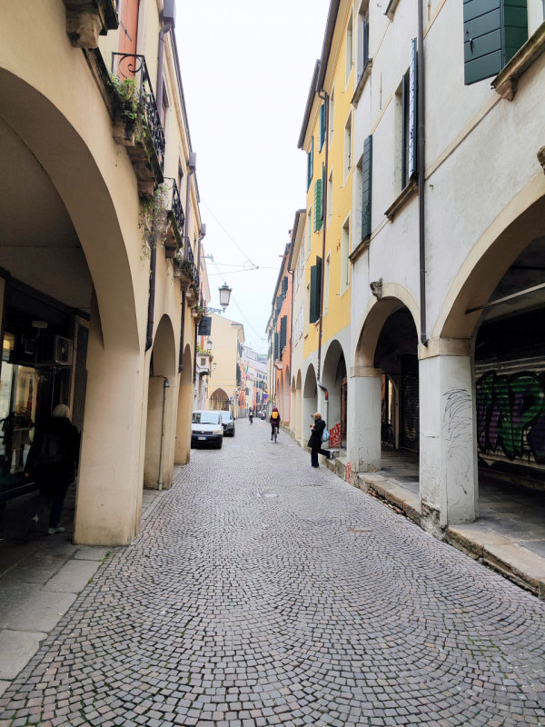 SPAZIOSO 1 CAMERA IN PIENO CENTRO €.232.000 - rif.RPCS299

Ti proponiamo un'ottima opportunità: u...